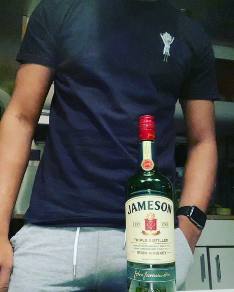 Mac is Hanging pornostar nackt archiv