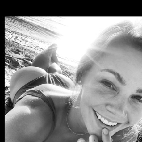 Remi Wilde hübsche schöne foto