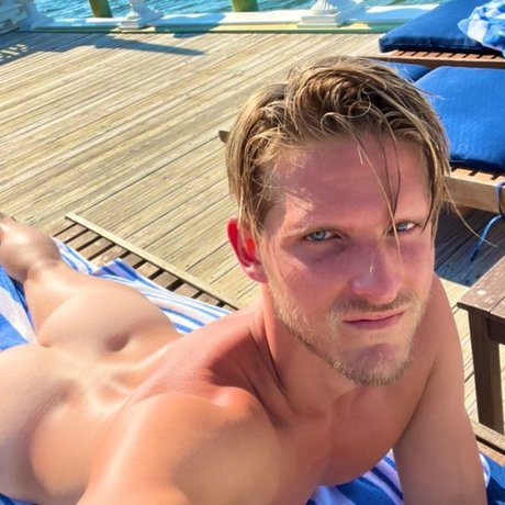 Reed Erotica schauspielerin schöne fotos