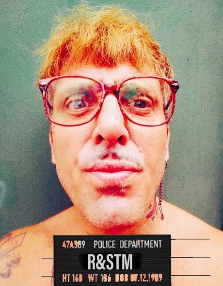 R amp ampSTM exklusive nackten bild