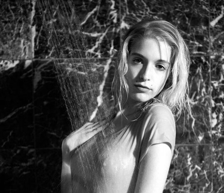 Lady Light beam exklusive nette fotos