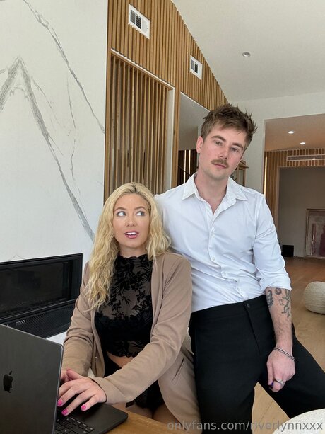 _RIVER LYNN_ exklusive erwachsene foto