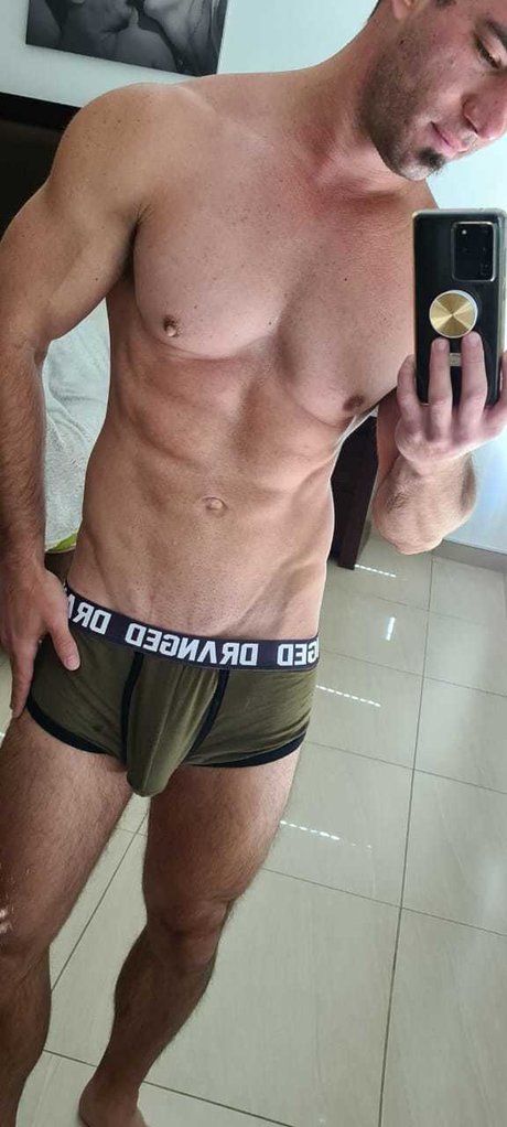 Ripped Chiver schauspielerin freie bild