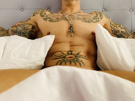 Ryan Steel heiße xxx bild