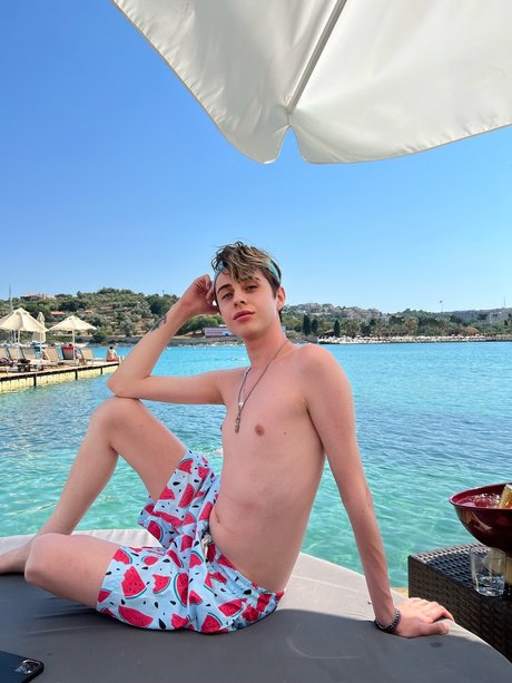 R zgar Ozan Dikici exklusive kostenlose galerie