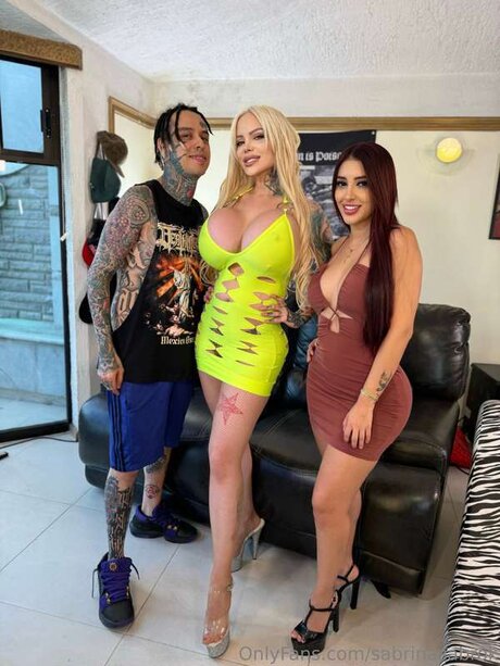 Sabrina Sabrok XXX xxx hübsche fotos