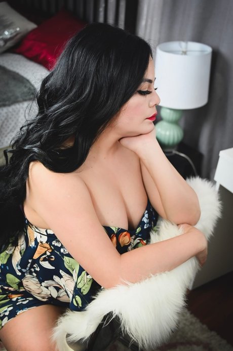 Sabrina Moretti exklusive hübsche foto