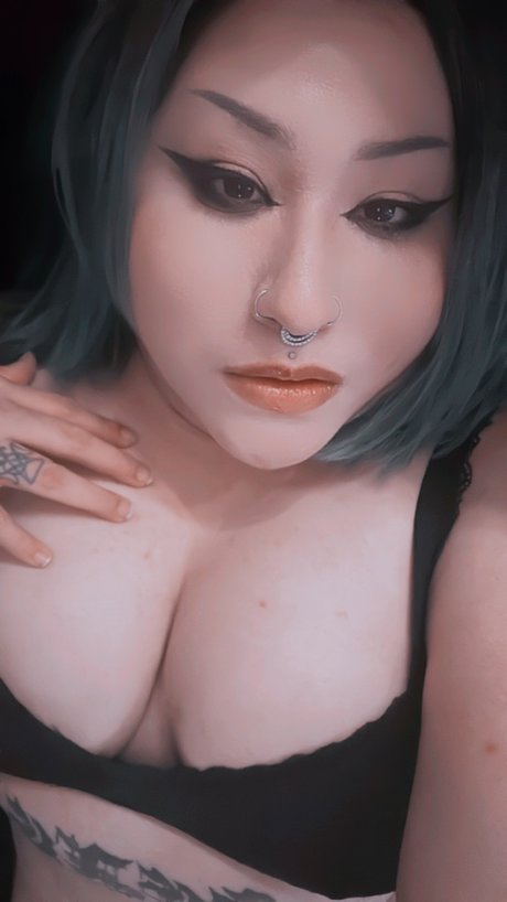 Sabbatikah nacktheit erotische foto