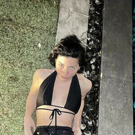 Merve Bolugur sexy exklusive fotos