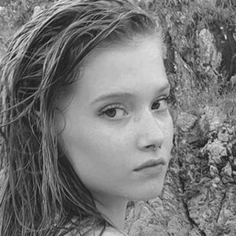 Katya Sitak xxx top galerien