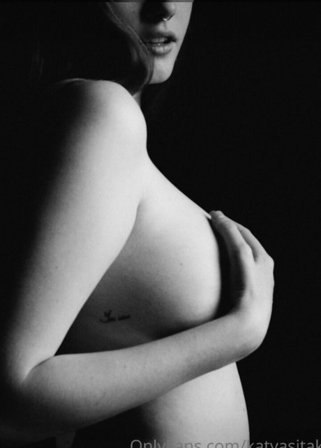 Katya Sitak nackt exklusive fotos
