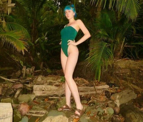 Ashnikko kunst hd galerie