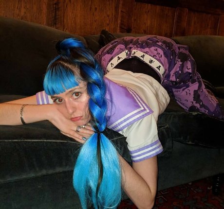 Ashnikko freie xxx galerien