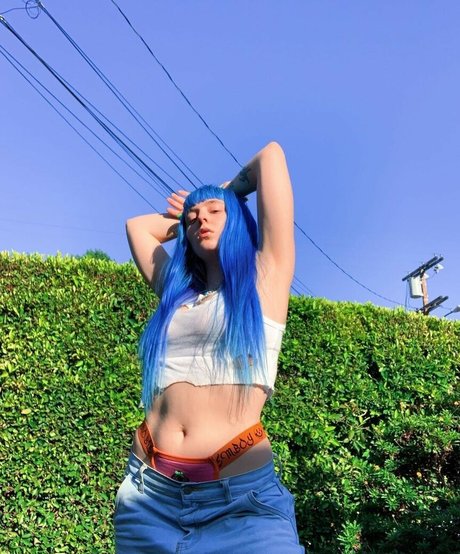 Ashnikko heiße porno archiv