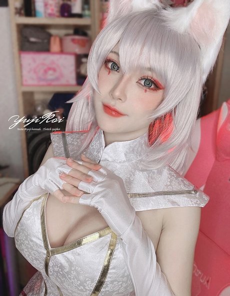 Yuji Koi model perfekte bilder