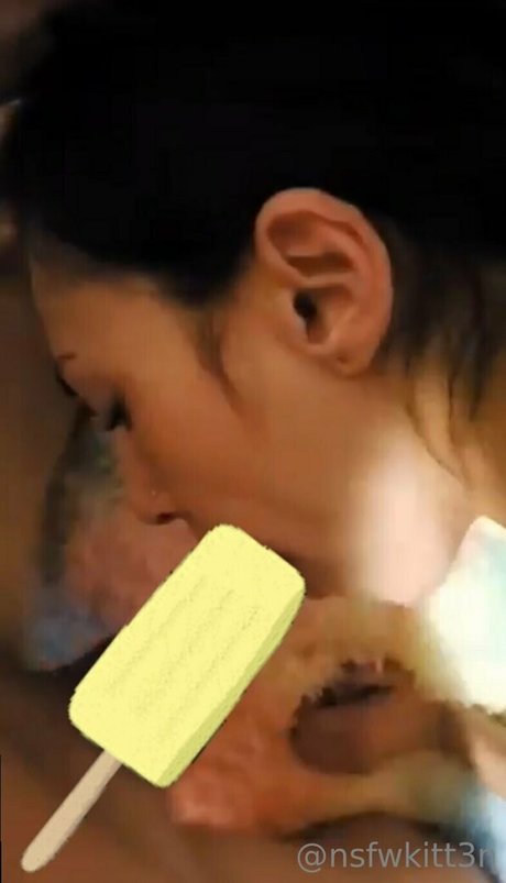 nsfwkitt3n model sex fotos