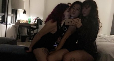 waifoodd sexy hd archiv