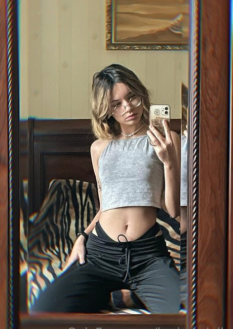 karina dolly kunst hübsche foto