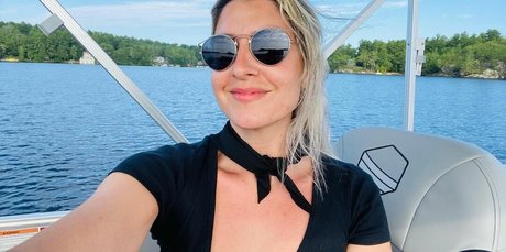 Rebecca Ford model nackte bild