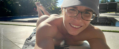 corychasexxx perfekte erwachsene foto