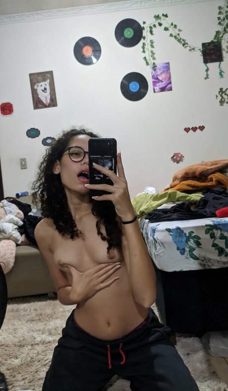 Thesuusu schauspielerin nacktheit galerie