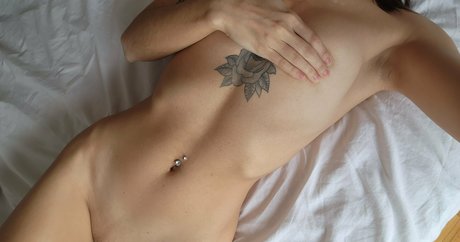 sara latina schöne kunst archiv