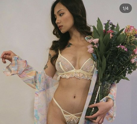 Miullien schauspielerin sexy bilder