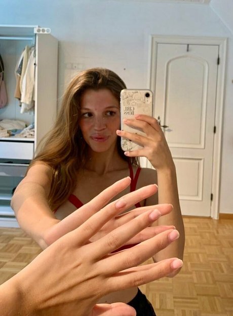 lovvejane kostenlose nackte bild