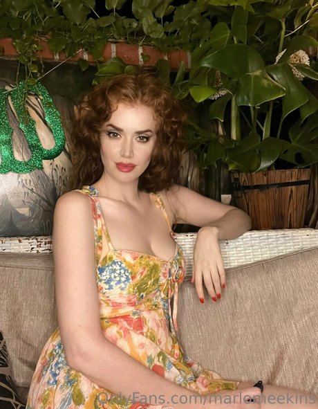 Marlo Meekins model top galerien