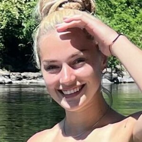 Georgia Ellenwood top xxx foto