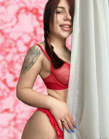 imhorndoll pornostar exklusive bilder