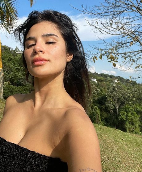 Diane Guerrero schöne fotos