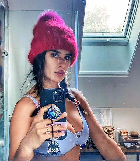 Diane Guerrero erwachsene hd galerie