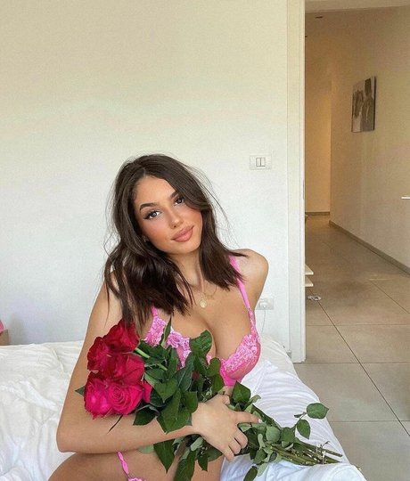 großer schwanz trans-onlyfans sexy erwachsene archiv