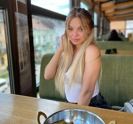 eva elster akt galerie