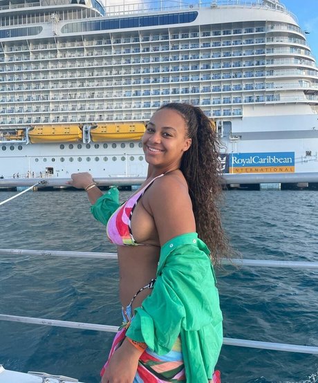 latina mit großem hintern onlyfans hübsche pornographische bilder