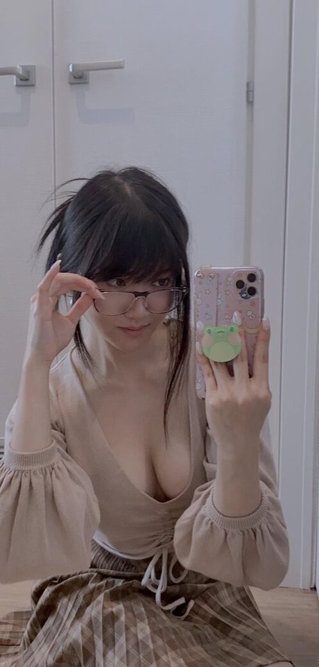 Aria Saki xxx nackten bilder