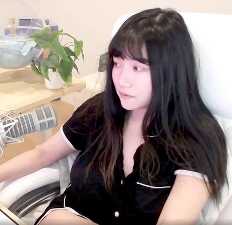 oma onlyfans sexy erwachsene foto