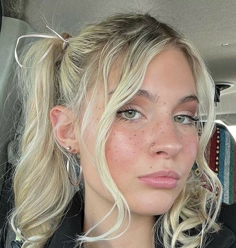 Annie Angel sexy nacktheit bilder