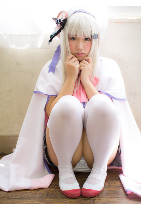 Yutori Fantia model akt galerien