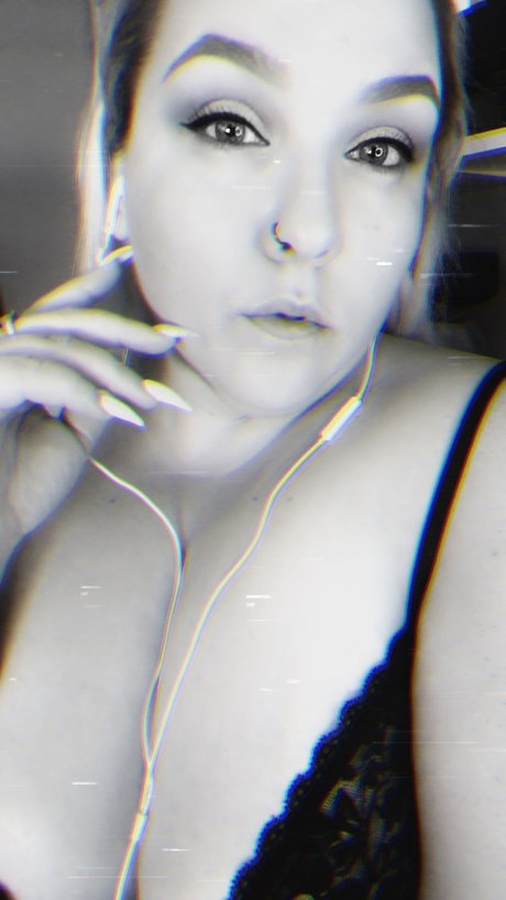 Sativa Siren heiße nacktheit fotos