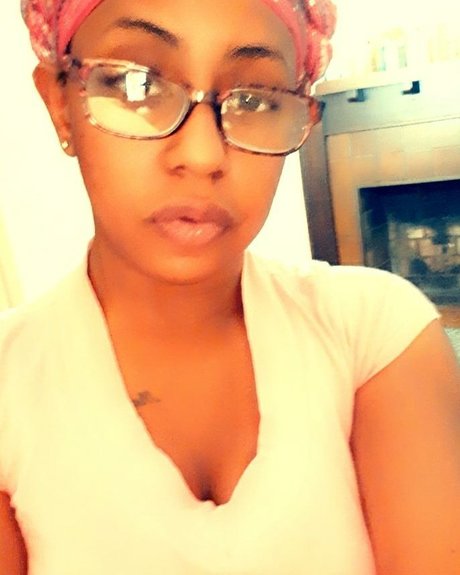 Ms Philon sexy pornostar bild