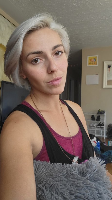 Sarah Jorgy heiße schöne fotos