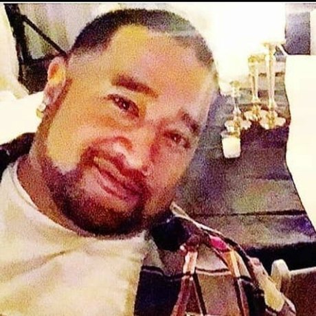 Mikey Dreads hübsche erotische galerien