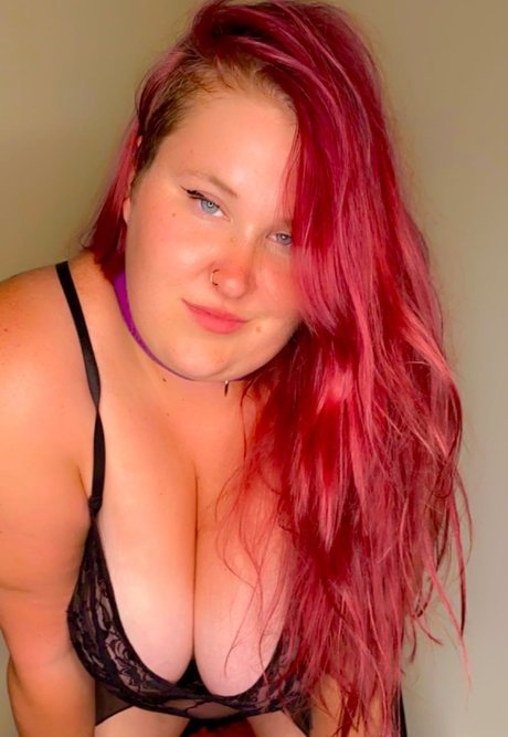 Scarlett 44g nacktheit erotische galerie