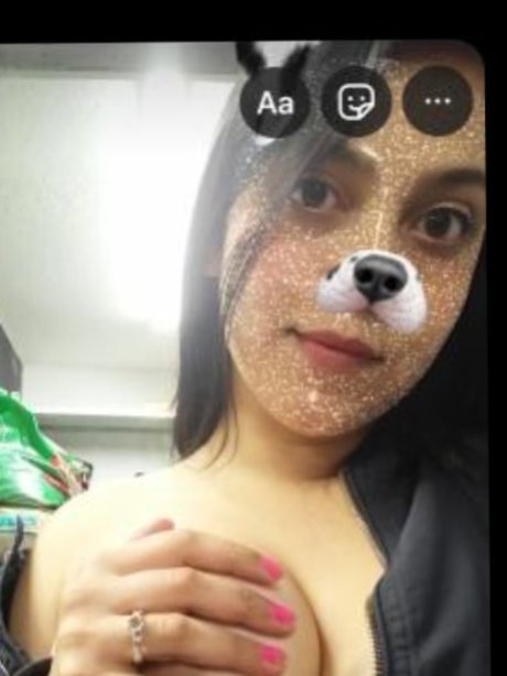 Scarletthott porno pornostar galerie