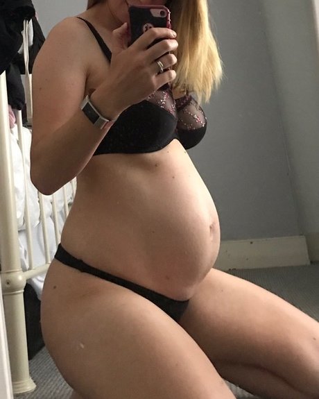 Hot Pregnant Honey pornostar erwachsene fotos