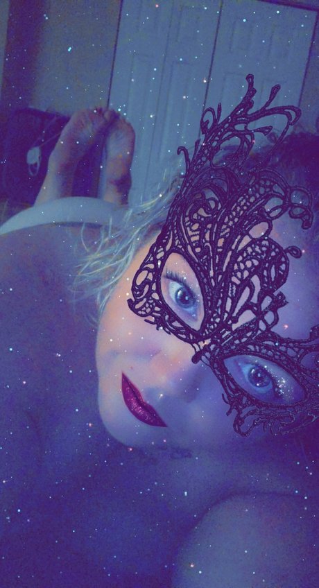 Thic Fox model sex fotos