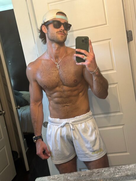 Huntermcvey nackten fotos