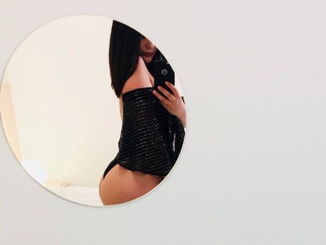 Eira Thais xxx perfekte galerien